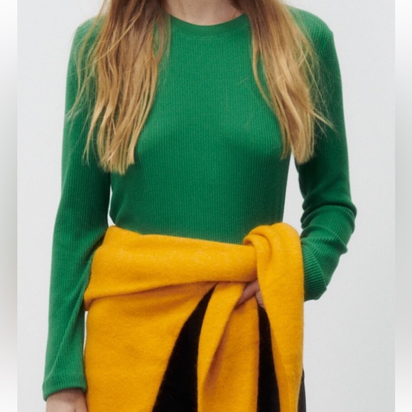Zara NWT soft green ribbed long sleeve - Picture 2 of 4